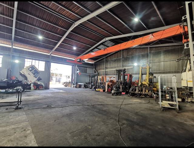 1,000M² FACTORY TO LET IN GERMISTON INDUSTRIAL